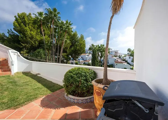 Calle Rabat, 25 شقة نيرخا